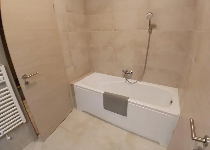 Fenyvesliget Iv * Balatonfenyves